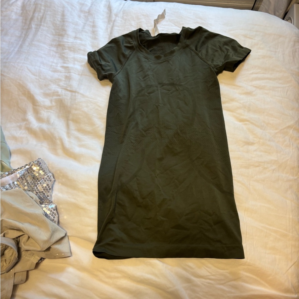 lululemon athletica Dark Green swiftly tech tee